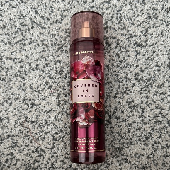 Covered in Roses Mist - Picture 1 of 5